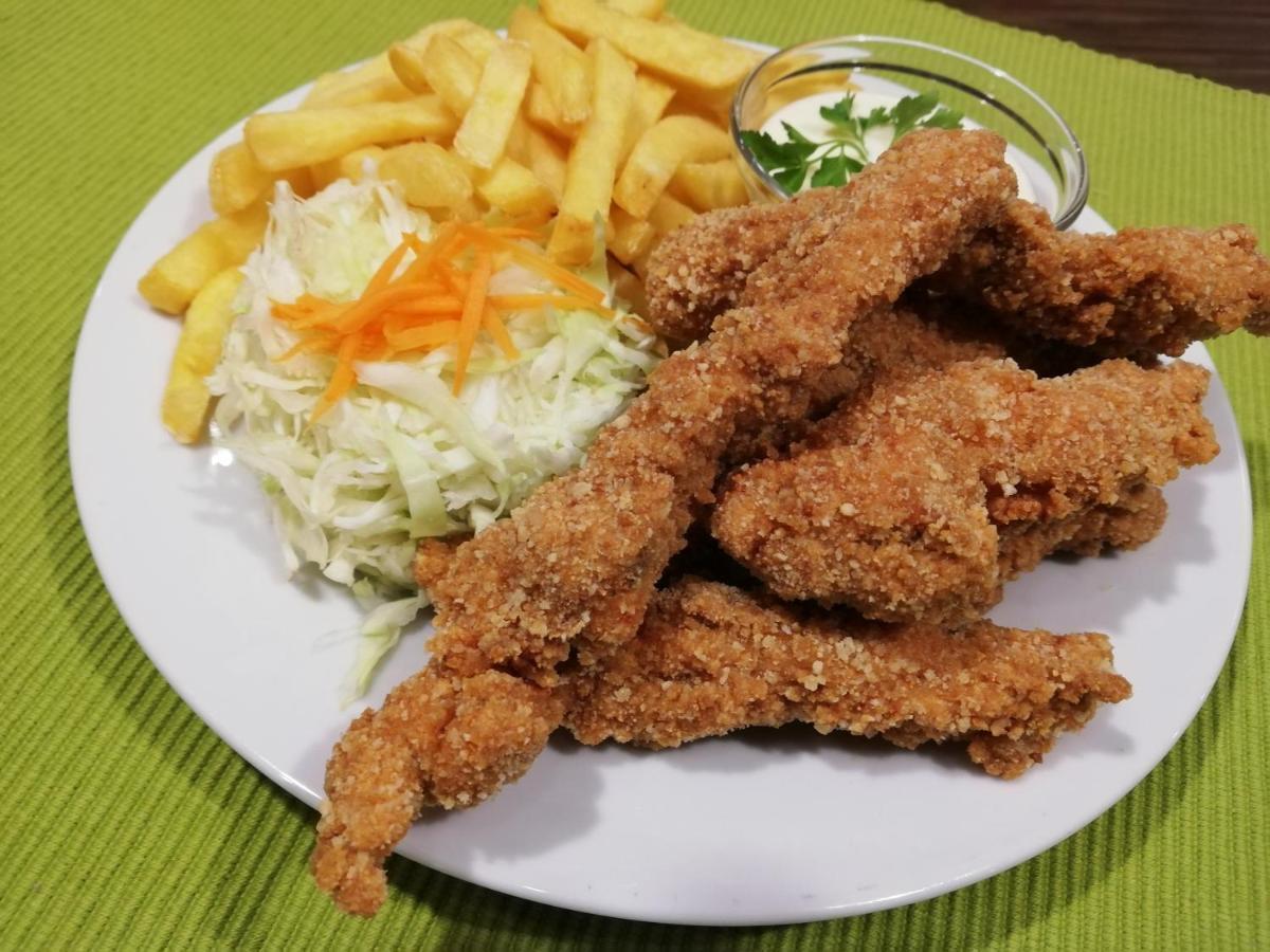 Pensiunea Happy Inn 바틀돌니 외부 사진